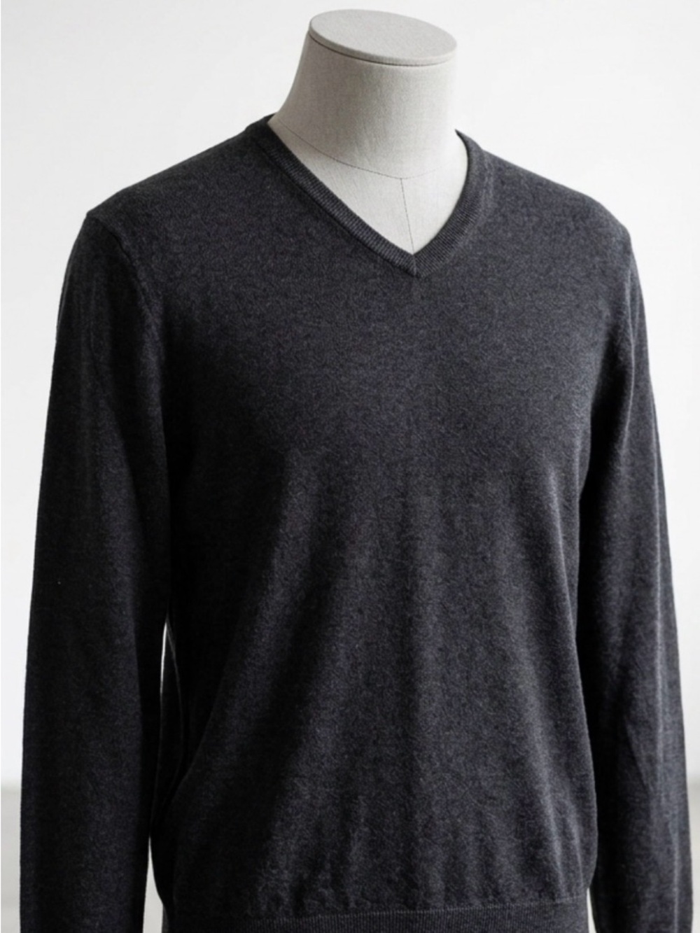 J.Crew Men's Slim-Fit Merino Wool V-Neck Sweater - Charcoal Gray
